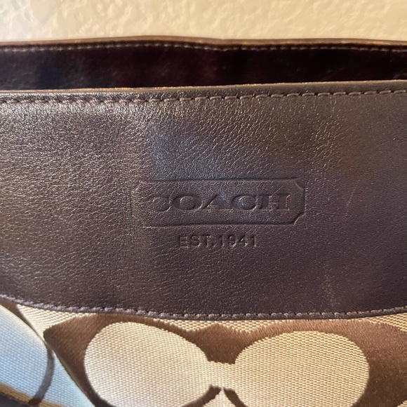 Coach Handbag - Picture 4 of 7